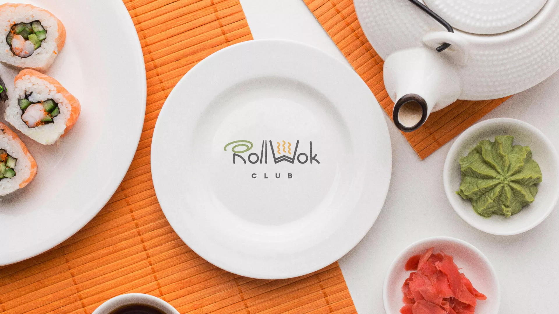 Разработка логотипа и фирменного стиля в Нижней Салде для суши-бара «Roll Wok Club»